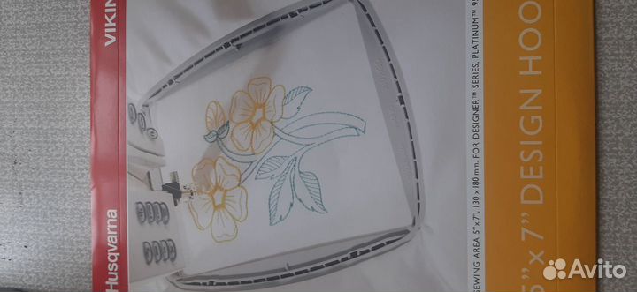 Швейно-вышивальная машина Husgvarna Topaz 30