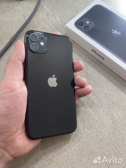 iPhone 11, 64 ГБ