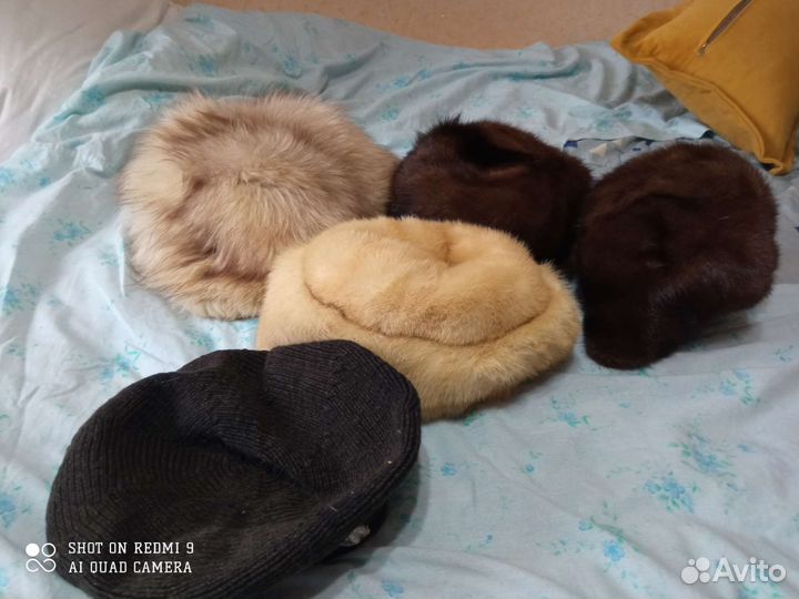 Меховые шапки и берет