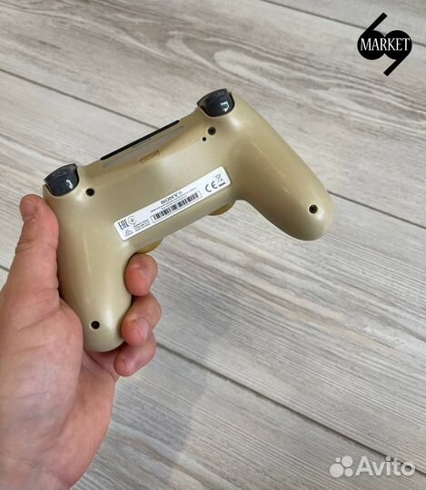 Джойстик ps4/Dualshock4 v2 Как оригинал 1:1Золотой