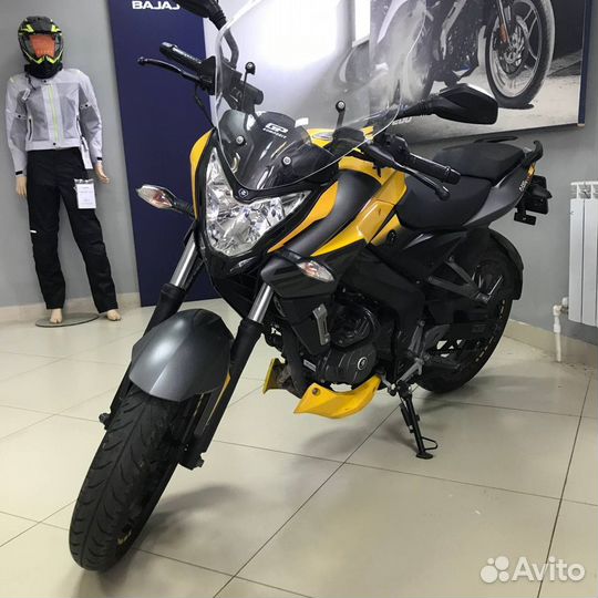 Bajaj Pulsar NS 200