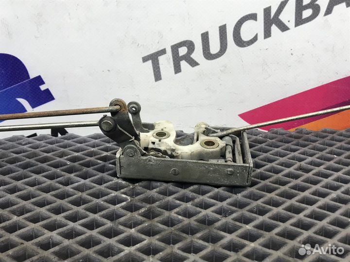 Замок двери правой Renault Magnum