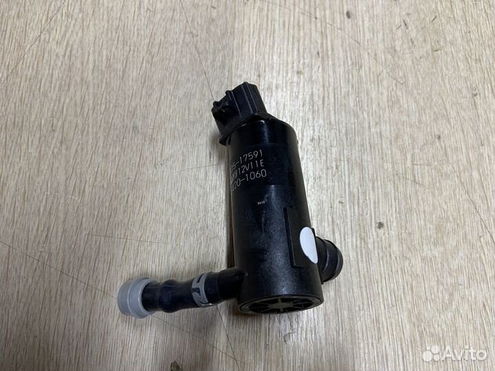 Моторчик омывателя фар Toyota Rav4 XA50