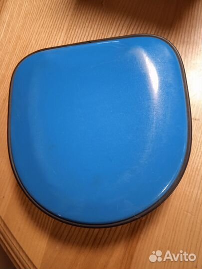 DVD диски с детскими фильмами, кассетник