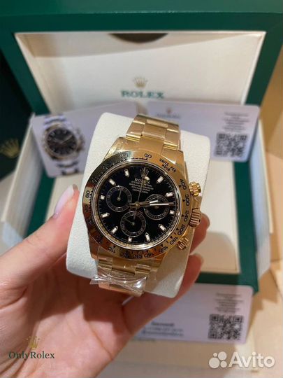 Часы Rolex Daytona gold в день Милиции