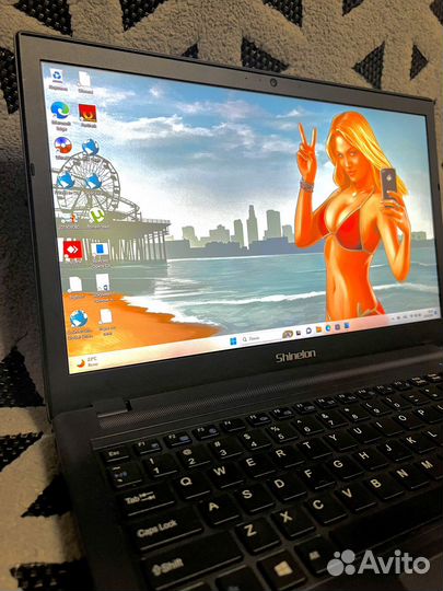 Игровой ноутбук i5/8/256/1050-4gb