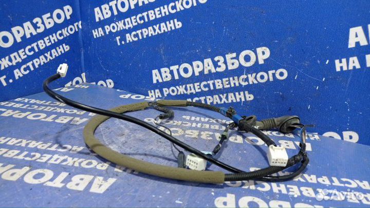 Проводка крышки багажника Toyota Yaris хэтчбек 2NZ