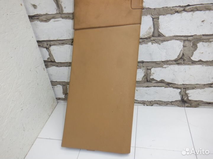 Обшивка стойки средней Porsche Cayenne