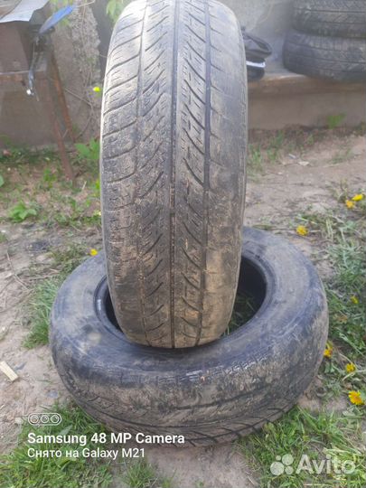 Bridgestone Dueler H/L 33 15.00/8 R15 30
