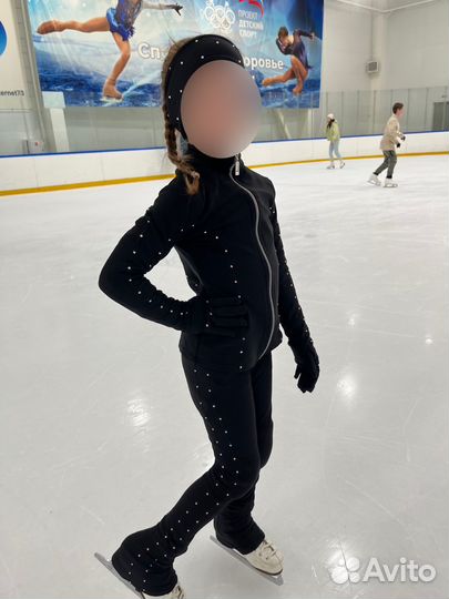 Тренировочный костюм для фигурного катания