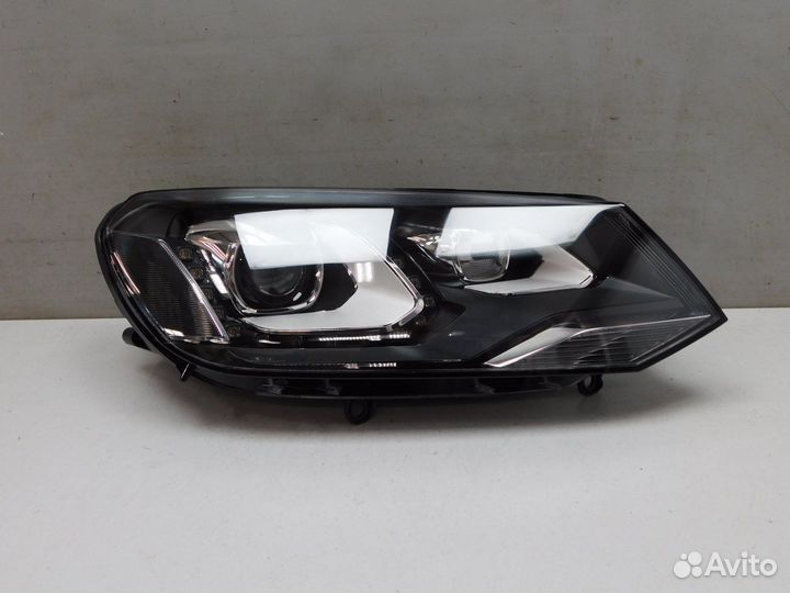 Фара правая VW Touareg (93889)
