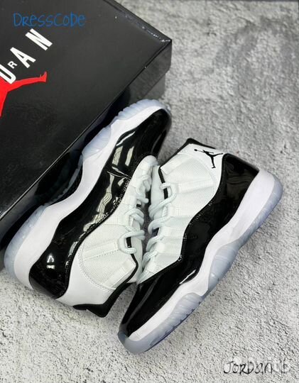 Кроссовки Nike Air Jordan 11
