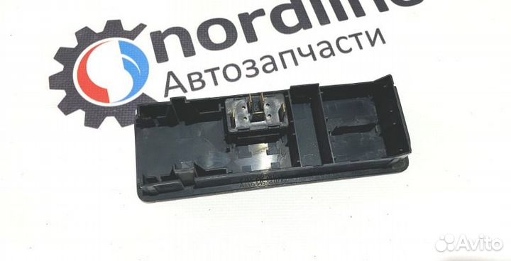 Кнопка стеклоподъёмника передняя правая