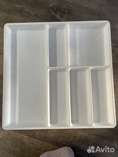 Поддон под столовые приборы
