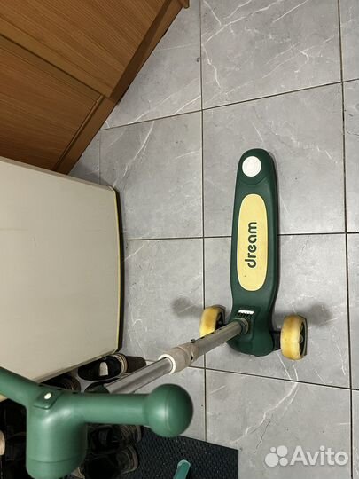 Продам детские самокаты