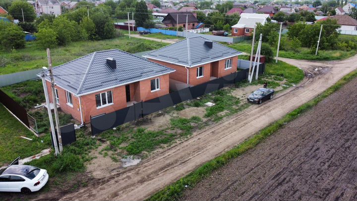 Дом 93 м² на участке 4 сот.