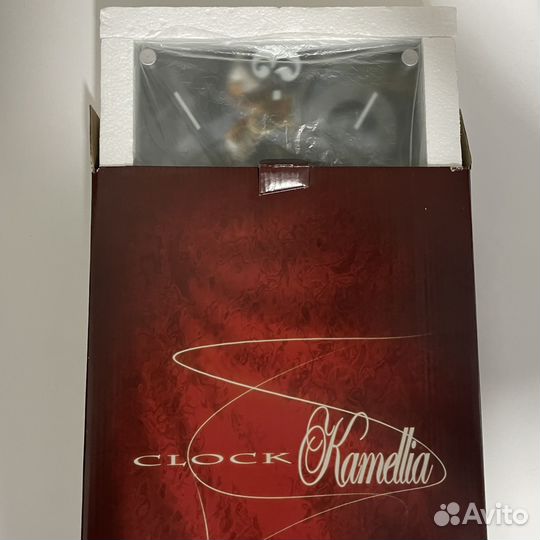 Кварцевые настенные часы «Kamellia»