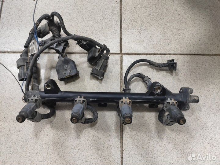 Топливная рампа Kia Spectra