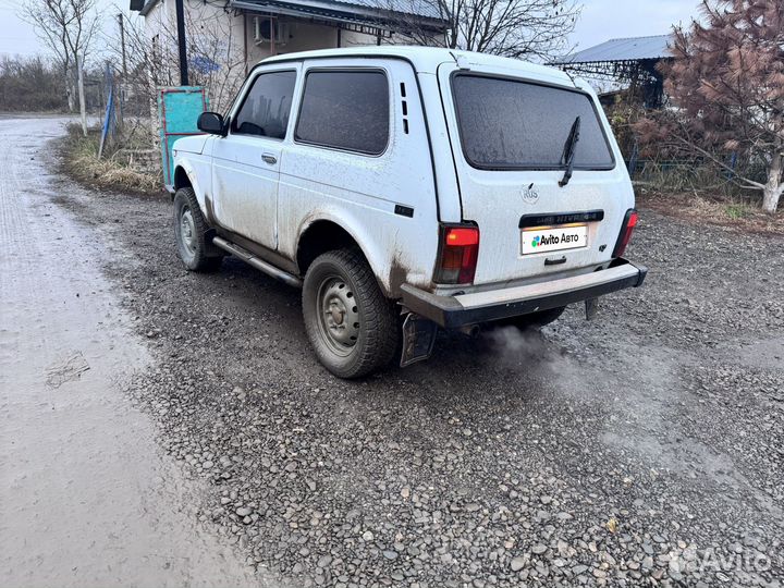 LADA 4x4 (Нива) 1.7 МТ, 2000, 200 000 км