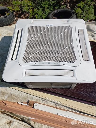 Кассетный кондиционер 36й на 100 кв.м