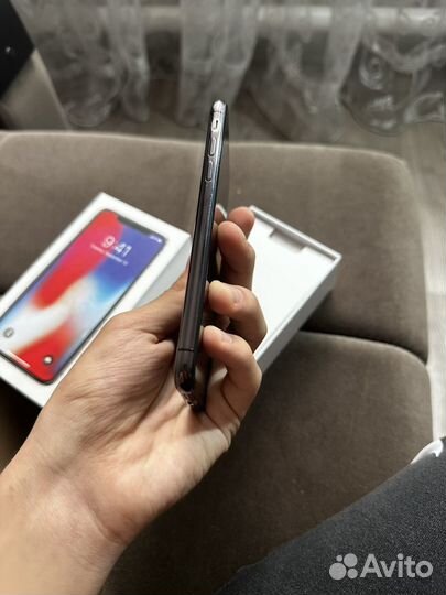 Телефон iPhone x 64 gb