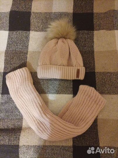 Шапки и шарфы женские