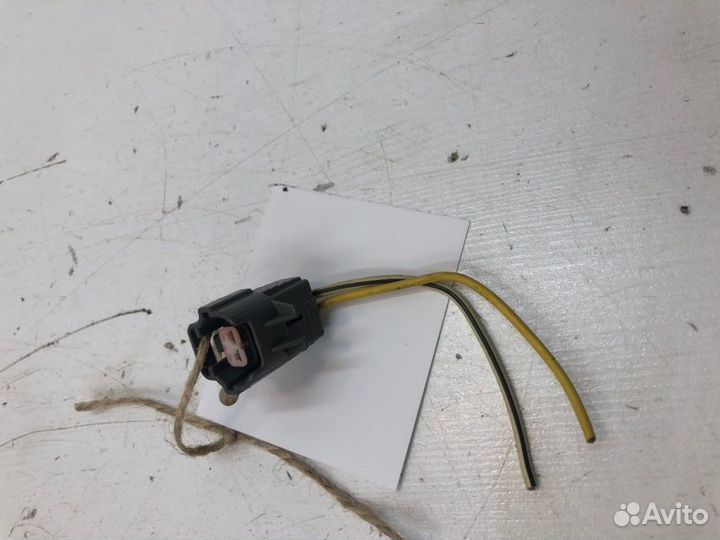 Разъем форсунки Subaru Forester SF5 EJ201 2000