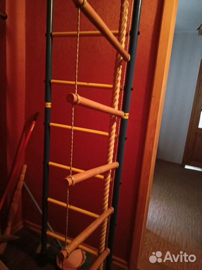 Детская шведская стенка с турником