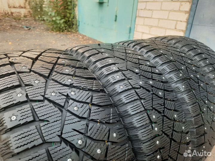 Nitto Therma Spike 205/55 R16 91T