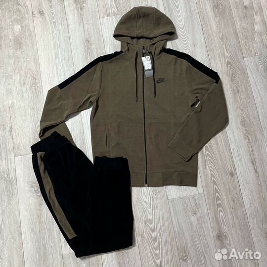 Мужской костюм