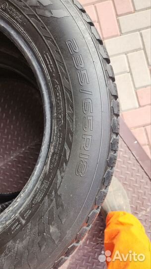 Nokian Tyres Hakkapeliitta 9 SUV 235/65 R18