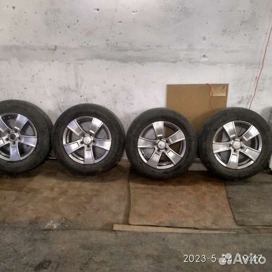 Continental ComfortContact - 5 215/65 R16 98H