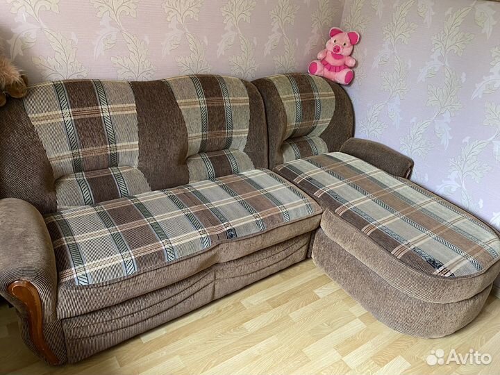 Диван-угловой