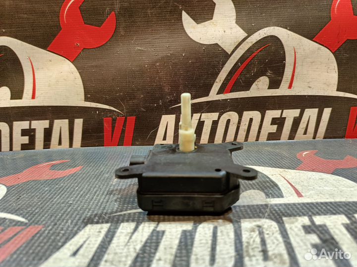 Сервопривод заслонки печки Opel Astra H