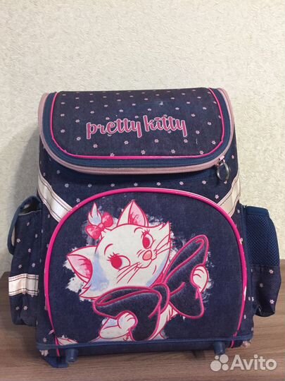 Портфель фирменный, легкий, отл.сост.для девочки