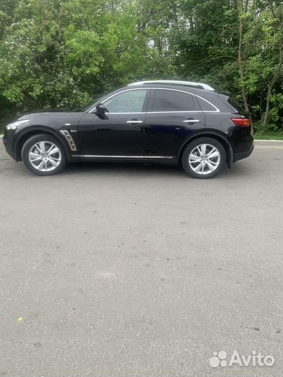 Infiniti QX70 3.0 AT, 2014, 150 000 км