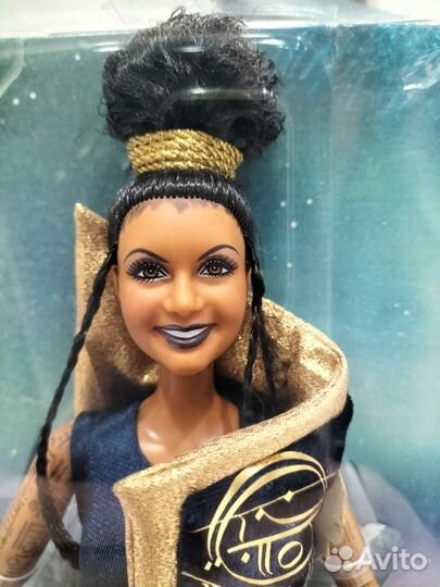 Barbie Mrs. Who (Барби Миссис Кто)