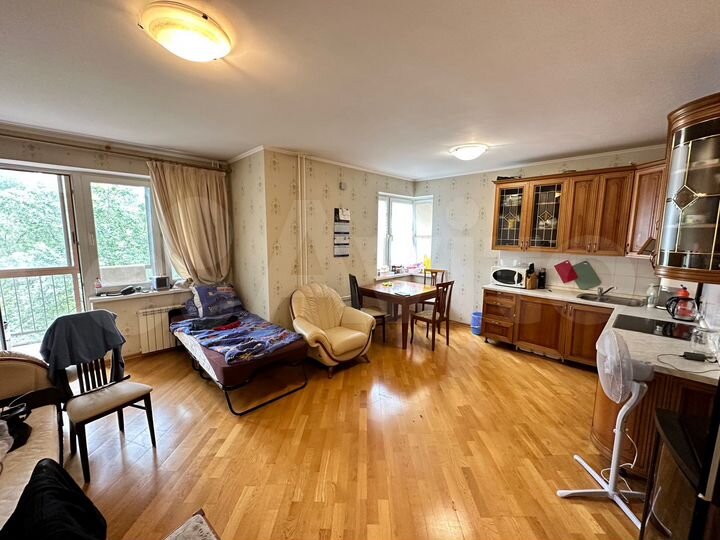 3-к. квартира, 80 м², 5/6 эт.