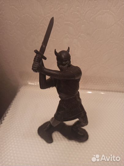 Викинги, ковбой, офицер, пластиковые фигурки СССР