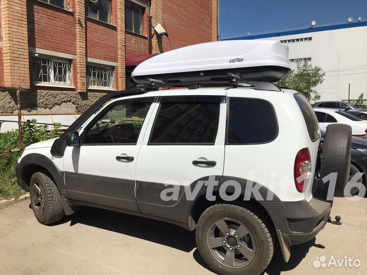 Автобокс на chevrolet niva (белый глянец)