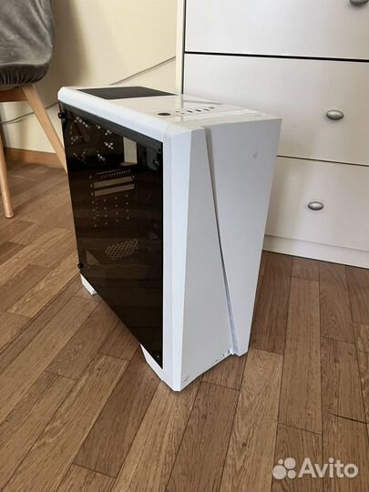 Корпус aerocool cylon белый