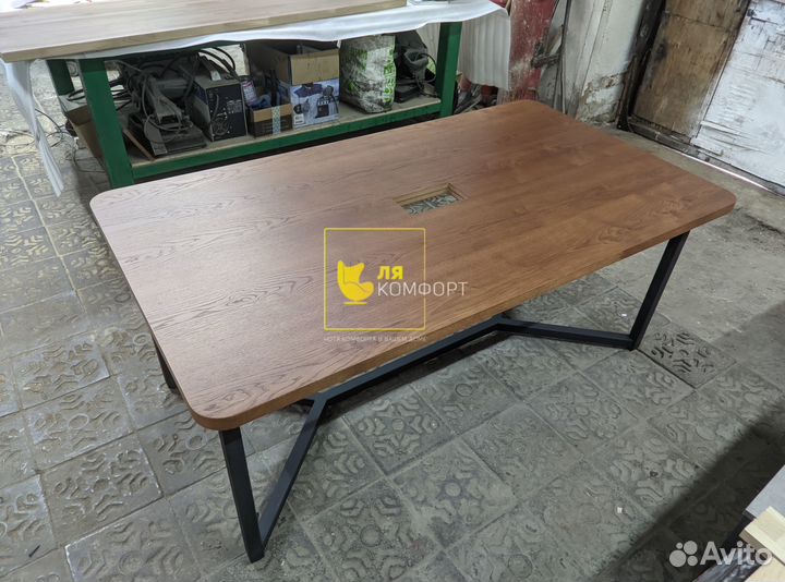 Стол переговорный в стиле loft