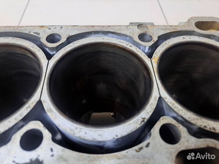 Б/У Блок двигателя B5244S volvo