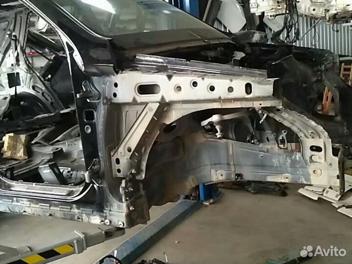 Четверть передняя правая Mercedes GLE 166