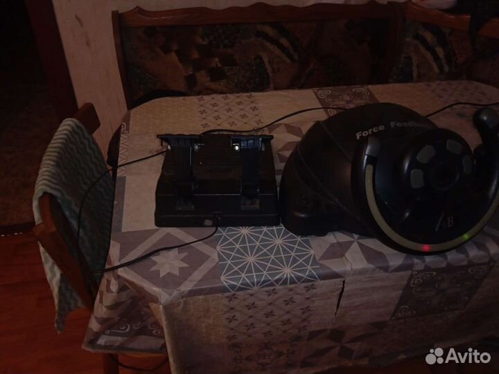 Джойстик, руль и педали