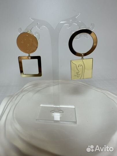 Серьги асимметричные