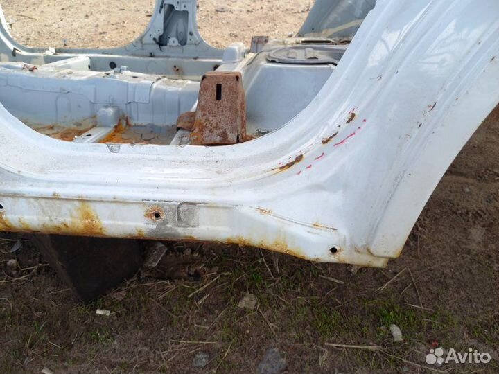 Крыло заднее левое Mitsubishi Outlander 3 4B12