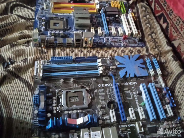 Материнская плата