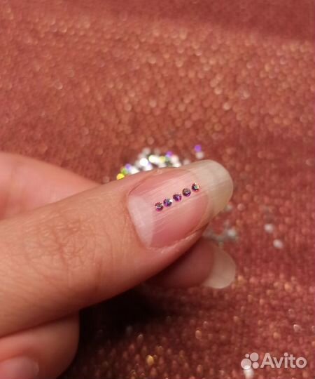 Стразы стекл. холод. фиксации (ногти, рукоделье)