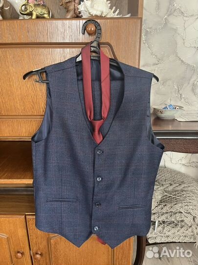 Костюм мужской